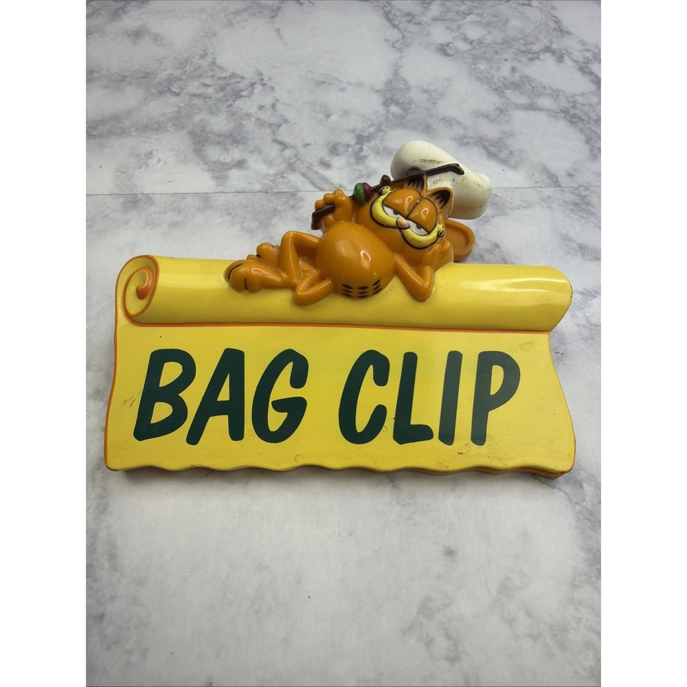 Vintage Garfield Chip Clip Bag Clip Giftco Inc. Novelty Collectible Orange Cat